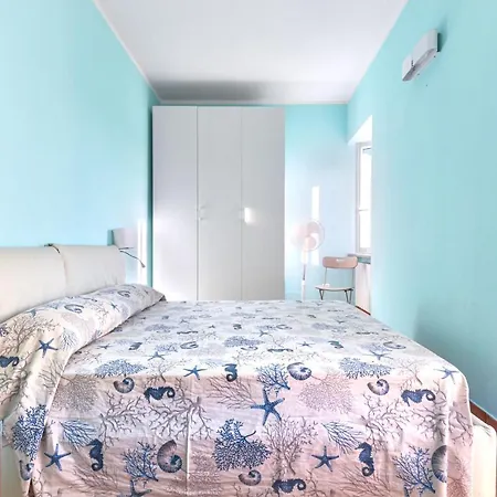 Per 4 Sul Mare A Rio Marina, Elba