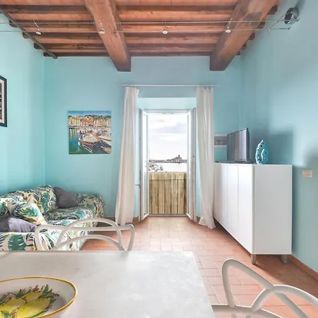 Per 4 Sul Mare A Rio Marina, Elba Rio Marina